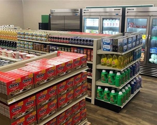 В одном из округов Техаса открылся бесплатный продуктовый магазин для малообеспеченных школьников
