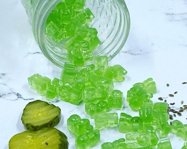Кондитерская выпустила жевательный мармелад со вкусом огуречного рассола